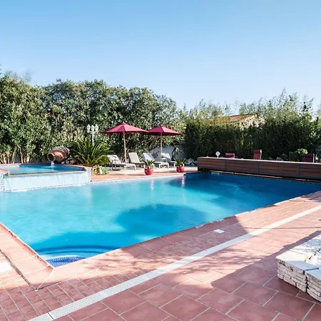 Gîtes La Catalane Hébergement de vacances *